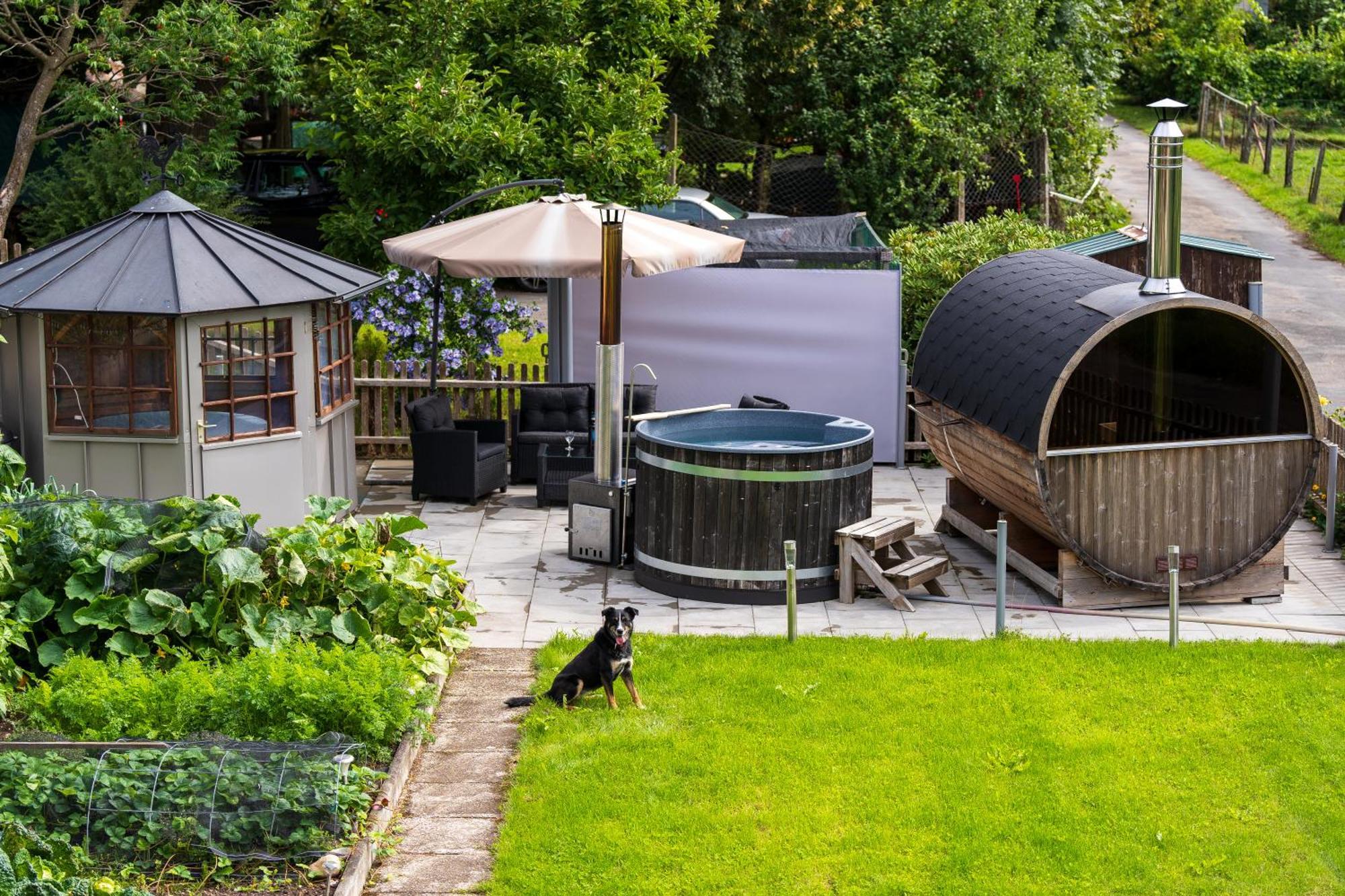 Ferienwohnung Auf Bauernhof Mit Hotpot Und Sauna Sumiswald Esterno foto